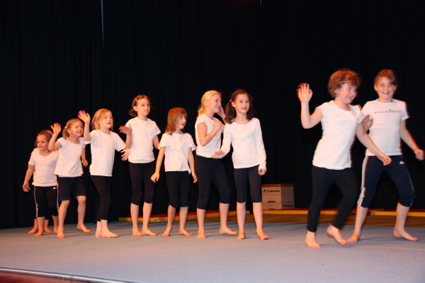 schauturnen 2010 sgs 050.jpg